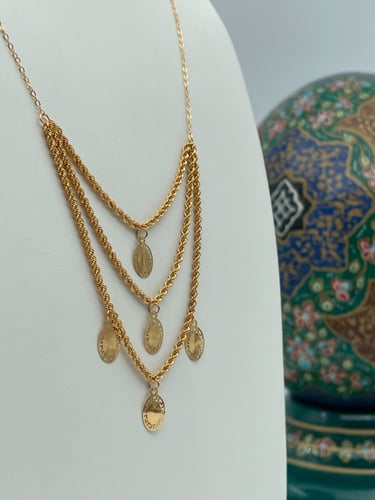 عقد السبائك ثلاث ادوار