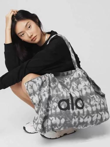 Alo yoga gym bag