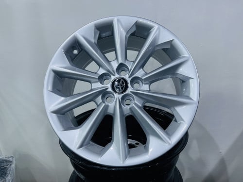 جنوط كورلا 2023 مقاس 16 لون فضي