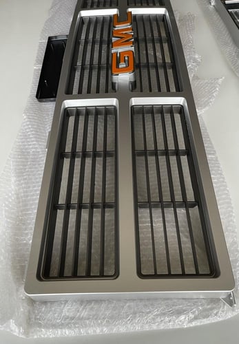 شبك جمس 83-84 جديد تصنيع حديث مطابق للاصلي علامة م...