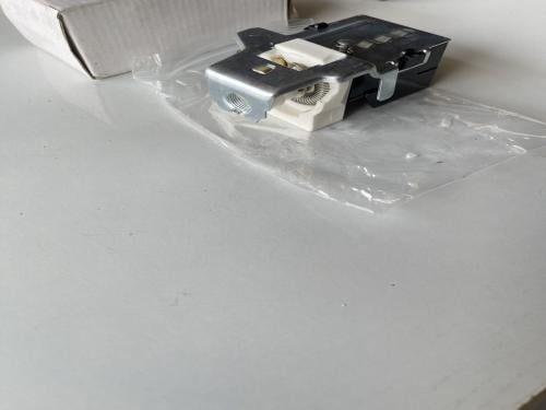 سوتش سحاب النور جمس 73-83 كابرس وسيدان 76-82 تصنيع...