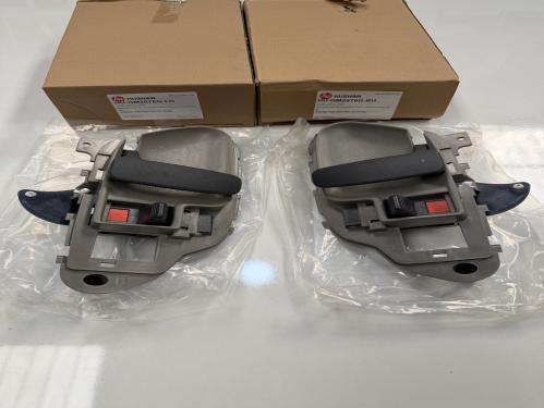 طقم يدات (قبضة) باب داخلي ونيت سوبربان بليزر 95-20...