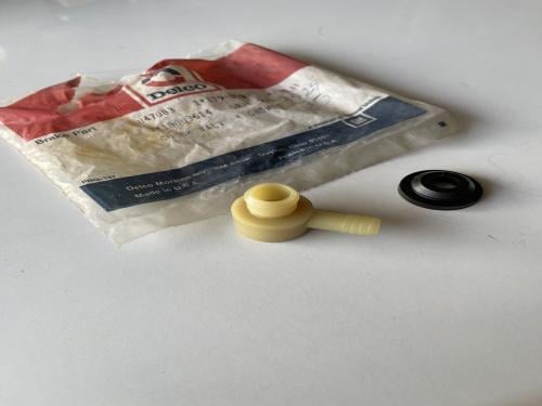 بلف باكم الفرامل الصغير اصلي GM جمس كابرس بيوك كدل...