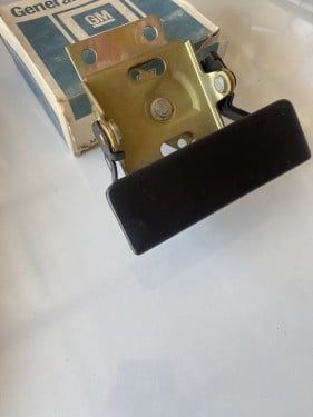 يدة باب خلفي حوض ونيت برازيلي 85-92 اصليGM