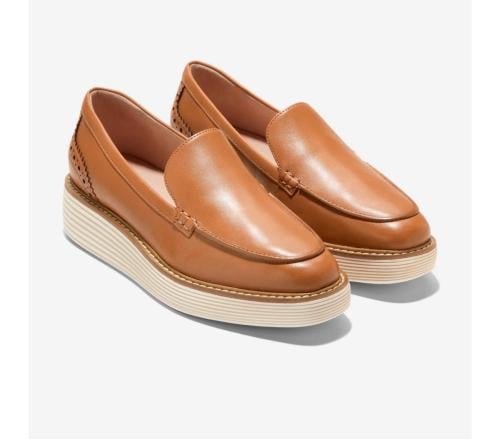 شوز من ماركة كول هان