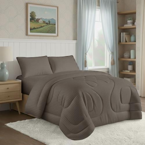 طقم لحاف نفر ونص روز فندقي مقلم - موكا