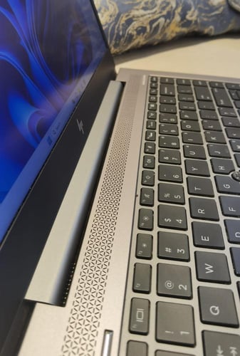 لابتوب HP Zbook 14