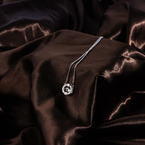 سلسال كرستالي