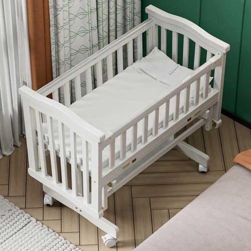 سرير اطفال كلاسيكي وانيق