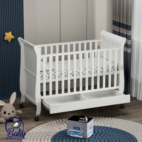 سرير أطفال خشبي متعدد الوظائف