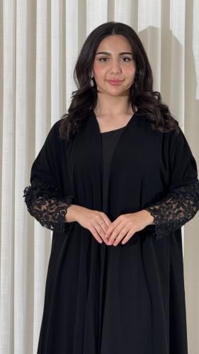 عبايه اكمام دانتيل- مع طرحه طرف دانتيل