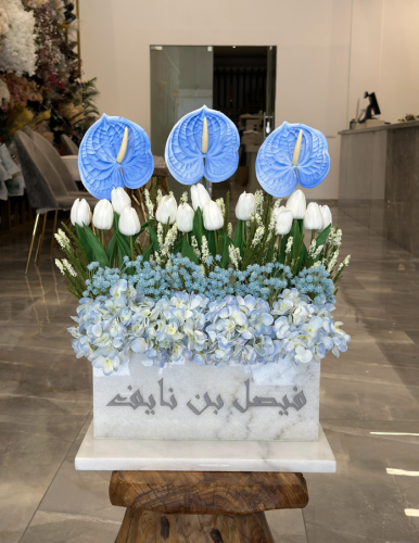 رخاميات ورد صناعي