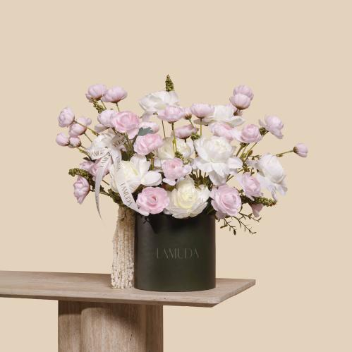 Peony & Rose Whispers Box