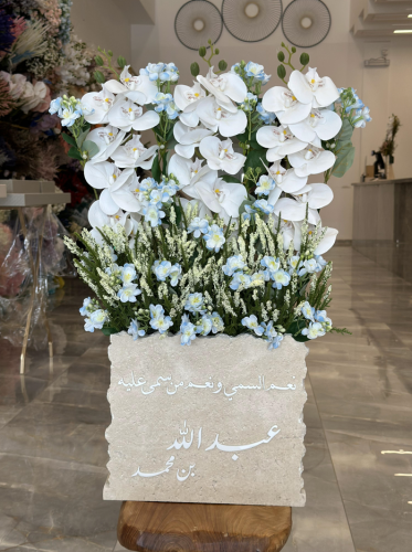 رخاميات ورد صناعي