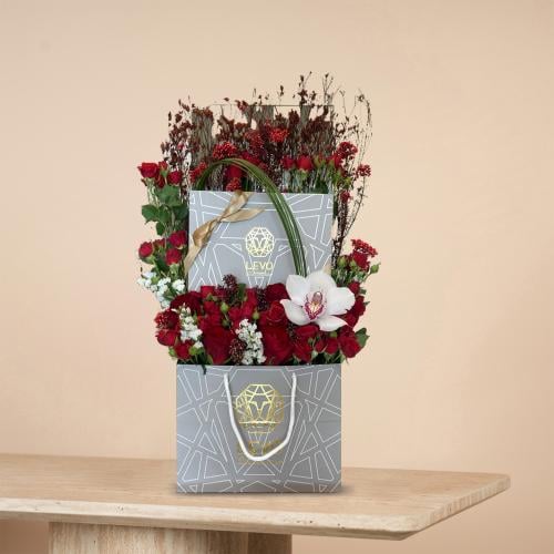 ورد مع شوكلاته ليفو 2 | 2 Roses with levo chocolat...