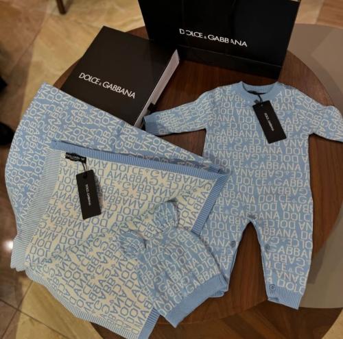 طقم DG +كيس الماركة