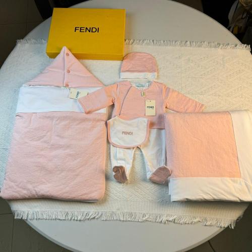 طقم فندي ٥ قطع