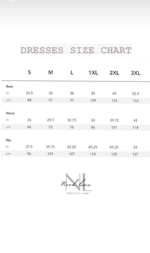 فستان بترولي بتشجير ألوان