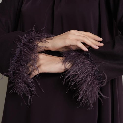 جلابية جوخ طبيعي وكريب باكمام ريش