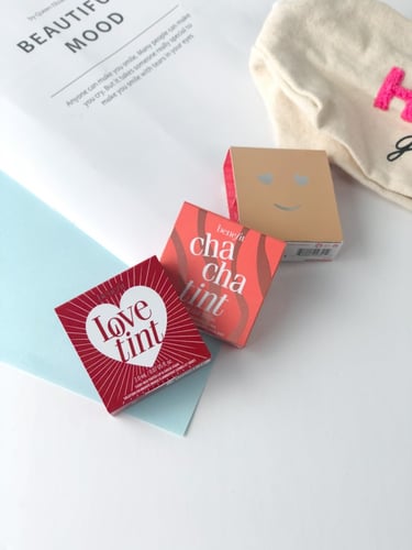 شنطة بنفت + 6قطع ميني + كيس البراند