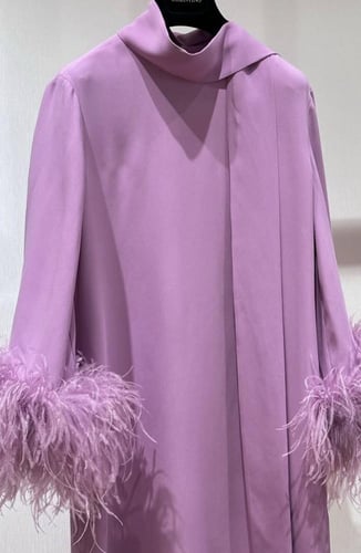 فستان نسائي