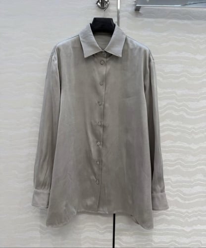 طقم بنطلون و بلوزه