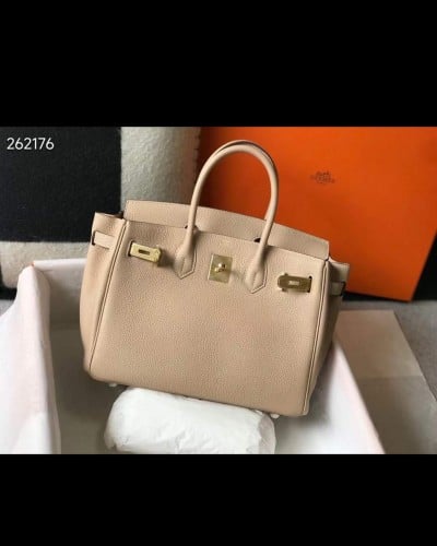 شنطه كبيره