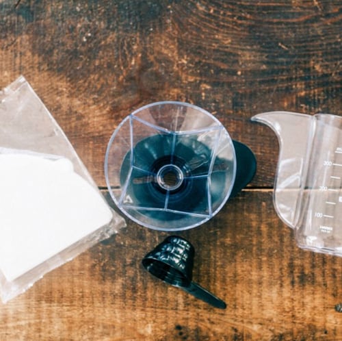 هاريو قمع ترشيح موقين بلاستيك V60