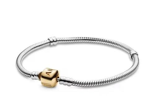 اسورة باندورا