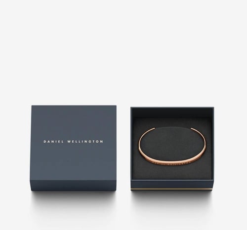 اسورة دانيال ولينغتون قولدن روز