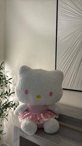 دمية هيلوكيتي وردي (60 سم )كبير