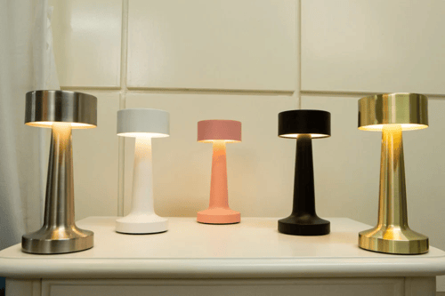 ابجورة طاولة بستيل فضي شحن