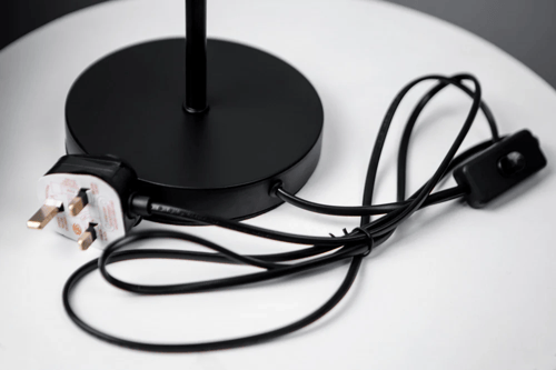 ابجورة راقية اسود بتصميم كلاسيكي