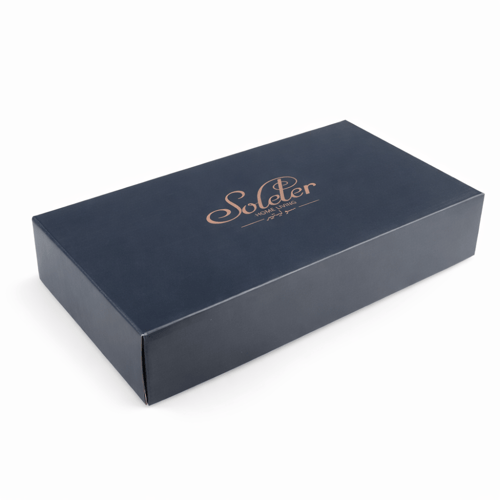 بيالة فراشة لورا ، أزرق