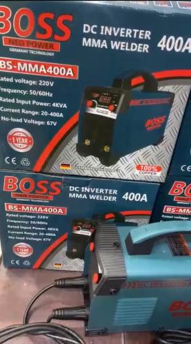 مكينه لحام من شركة BOSS تعمل بالكهرباء القوه : ٤٠٠...