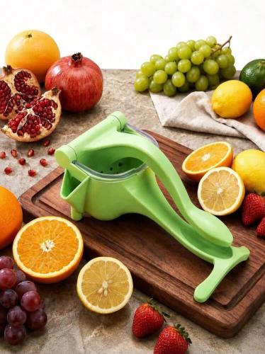 عصارة الليمون والفواكه