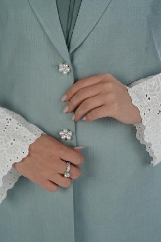 بليزر أنيق باللون التيفاني الفاتح خامه لنن طبيعي