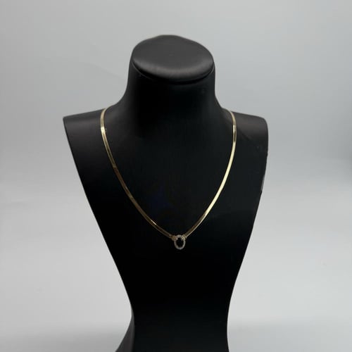 عقد ذهب الفلات تصميم الماسي باللون الكحلي عيار 18...