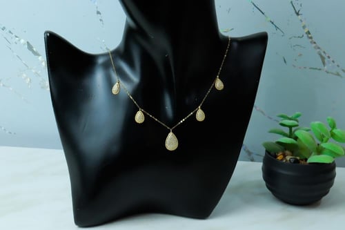 تشوكر ذهب البوشرون تصميم الماسي عيار 18 وزن 2.3 جر...