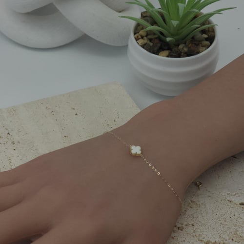 اسوارة فان كليف لون ابيض ذهب عيار 18