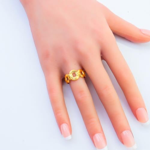 خاتم ذهب عيار 21 تصميم حلقات مترابطة وزن 2.19 جرام...