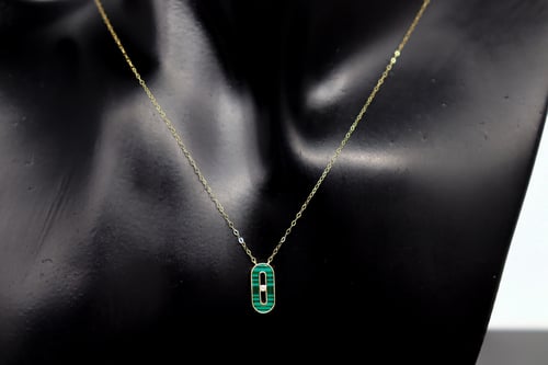 سلسال ذهب تصميم الماسي عيار 18 متوفر باللون (الابي...