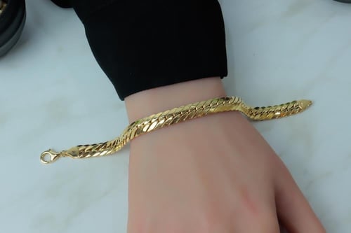 افخم اسوارة ذهب جنزير سادة عيار 18 بوزن 5.8 جرام