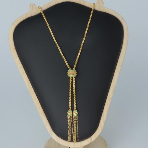 سبحة ذهب عيار 21 مطعمة بالميناء الاخضر الفاتح وزن...