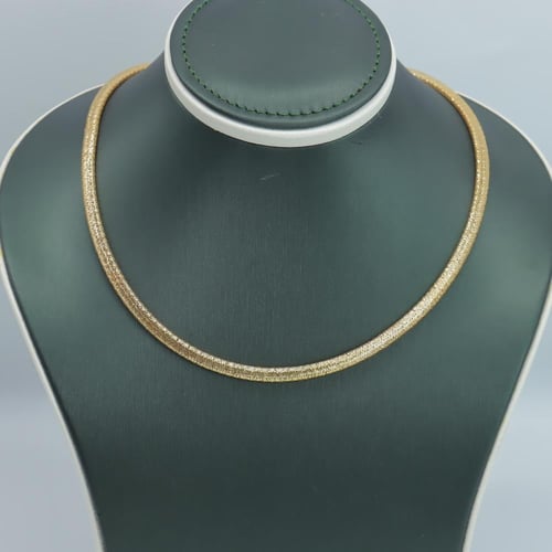 عقد ذهب الاوميقاء المطاطي عيار 18 وزن 3.83 جرام