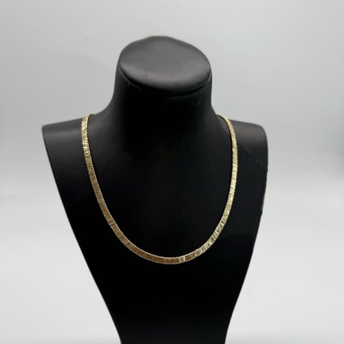 عقد الحرير ذهب عيار 18 تصميم ايطالي وزن 14.22 جرام