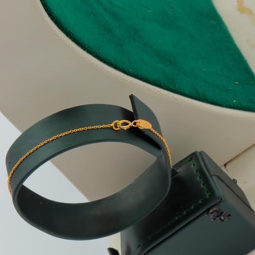 طقم ذهب عيار 21 وزن 6.59 جرام بتصميم تعليقة طولية...