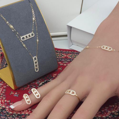 طقم المسيكاء دورين بتصميمه الالماسي عيار 18 وزن 4....