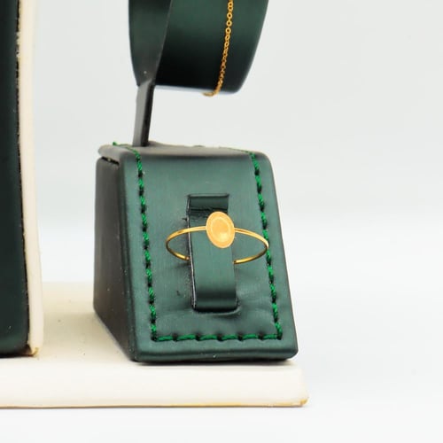 طقم ذهب صغير عيار 21 بتصميم ثلاث حلقات وزن 2.75 جر...