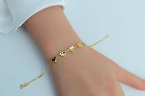 سوارة ذهب عيار 18 وزن 2.3 جرام